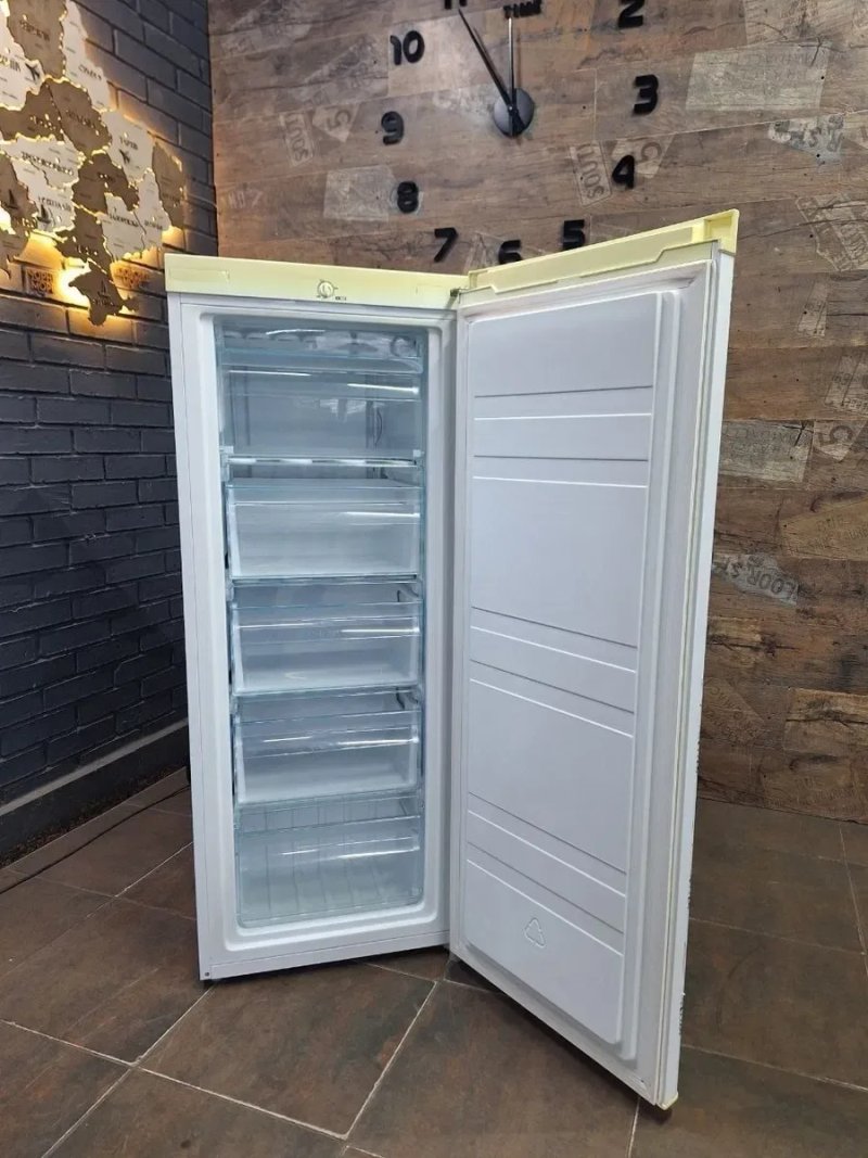 Розпродаж! Морозильна камера Miele на 6 поличок. Крапельна система охолодження. Техніка з Європи, великий вибір товарів — фото 4