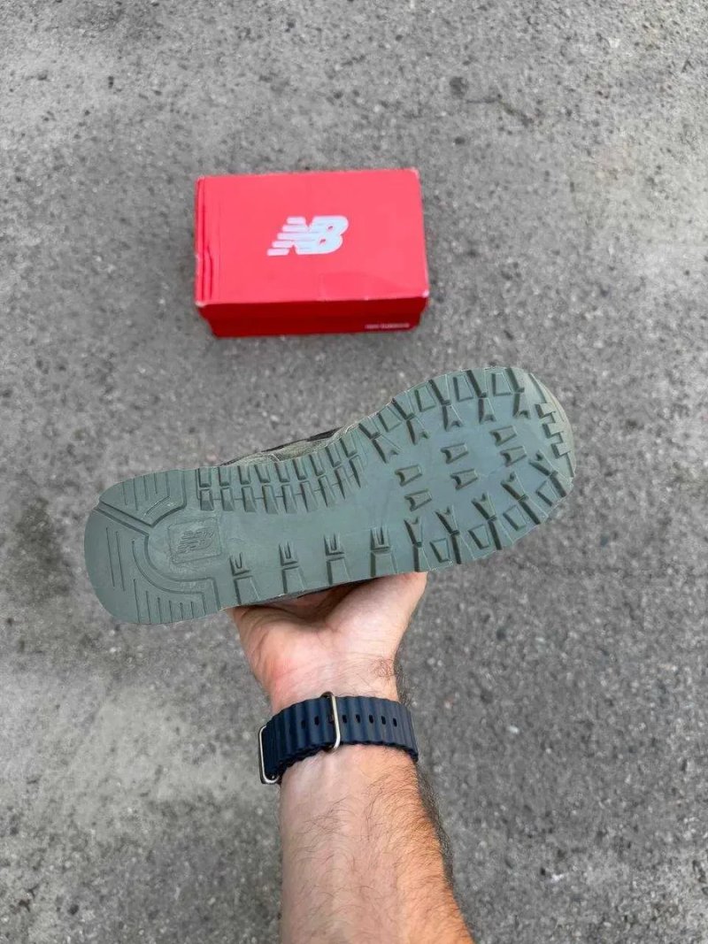 Розпродаж ! р. 43, 45 Кросівки New Balance 574 Khaki Black — чоловічі Нью Беланс 574 хакі, замшеві, дихаючі, легкі — фото 2