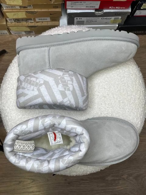 РОЗПРОДАЖ!!! Жіночі уггі UGG Classic mini. Оригінал!!! Розмір 38.