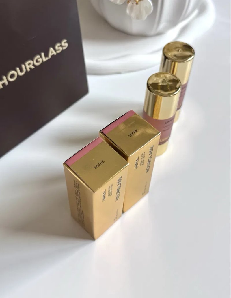 Рум'яна Hourglass Unreal Liquid Blush — фото 4