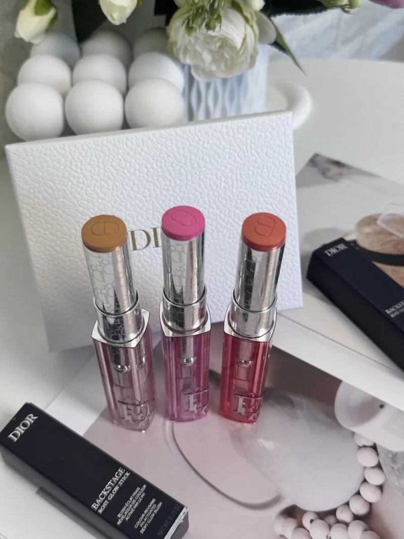 Румяна Backstage Rosy Glow Blush Stick — фото 2