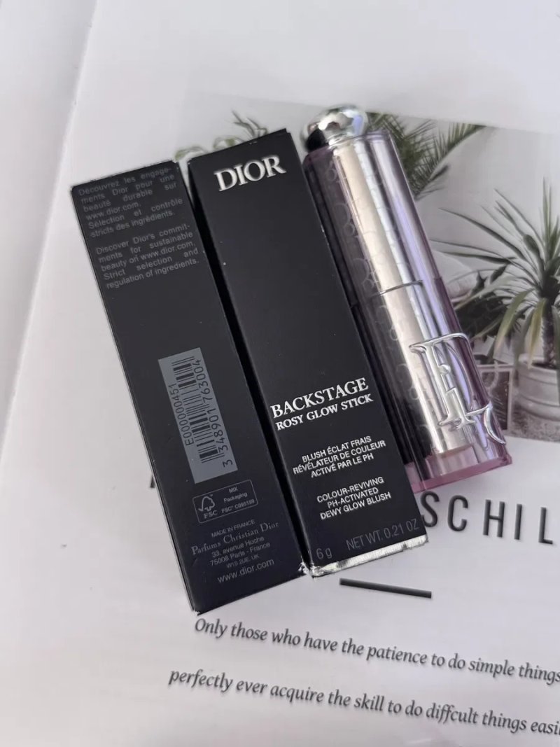 Румяна Backstage Rosy Glow Blush Stick — фото 7