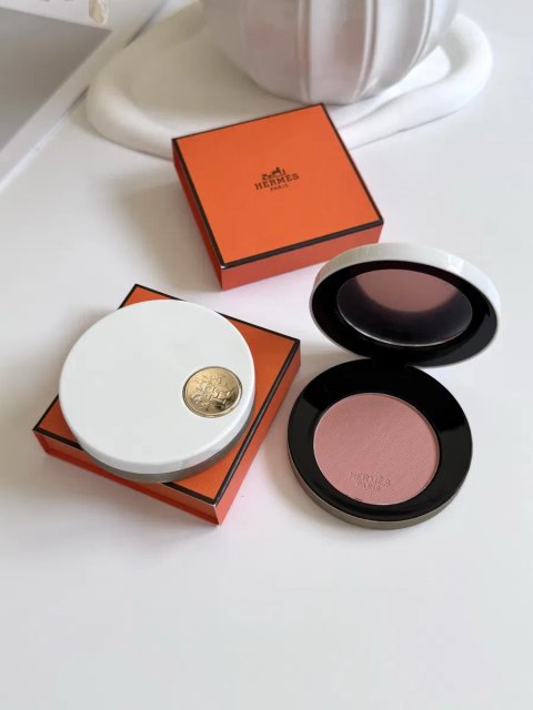 Румяна Hermès  Silky Blush Powder