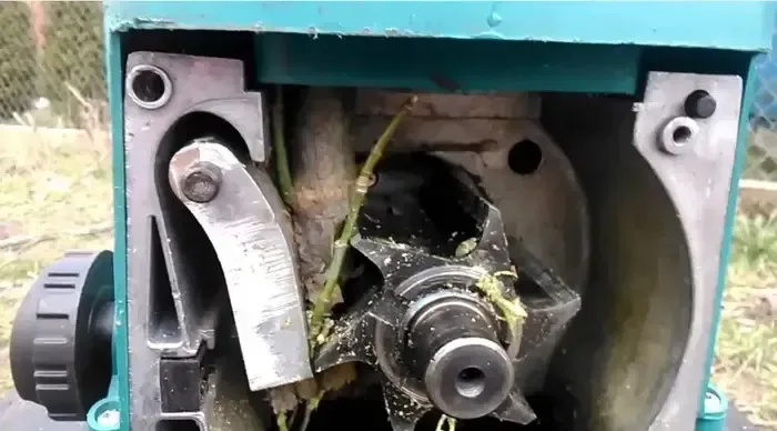 Садовий подрібнювач Makita UD2500 Измельчитель садовый дробарка Нова — фото 6