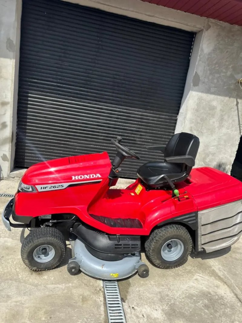 Садовий трактор Honda HF 2625 HTEH їздова газонокосарка райдер — фото 5
