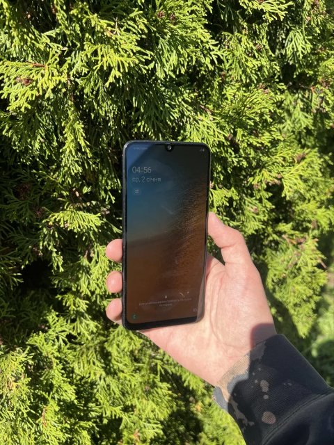 Samsung a50 4/128gb акумулятор тримає дуже добре