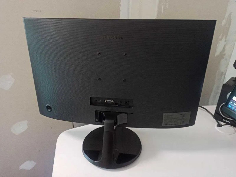 Samsung C24F390FHI 23.5" VA / Full HD / 72Hz / Curved / HDMI — фото 8