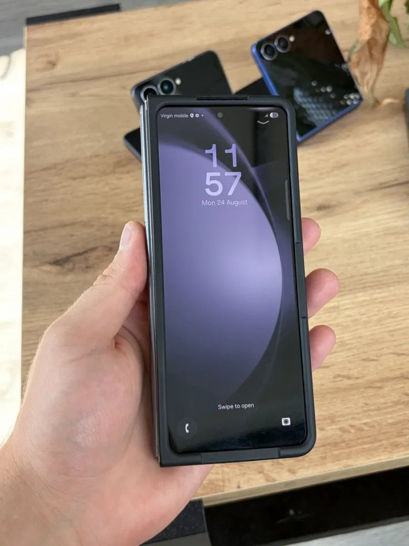 Samsung Galaxy Fold 5 12/1Tb 1024Gb Європа Official — фото 3