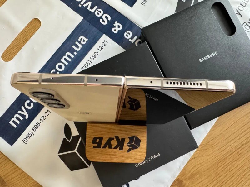 Samsung Galaxy Fold4 12/256GB Beige — фото 3