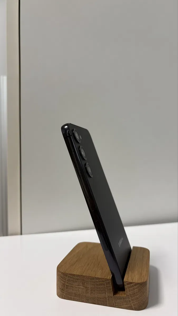 Samsung Galaxy S23 8/128 хорошому стані — фото 4