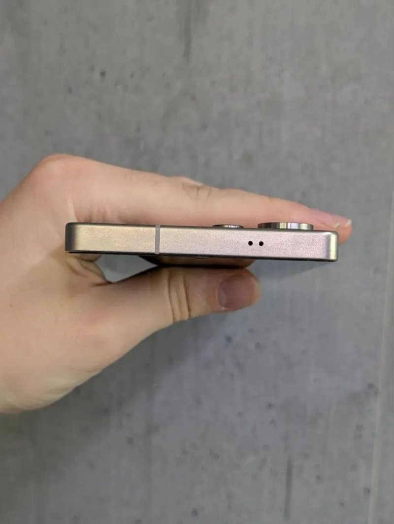 Samsung Galaxy S25 Ultra Америка  Snapdragon 8 Elite стан нового + Спіген чохол — фото 3