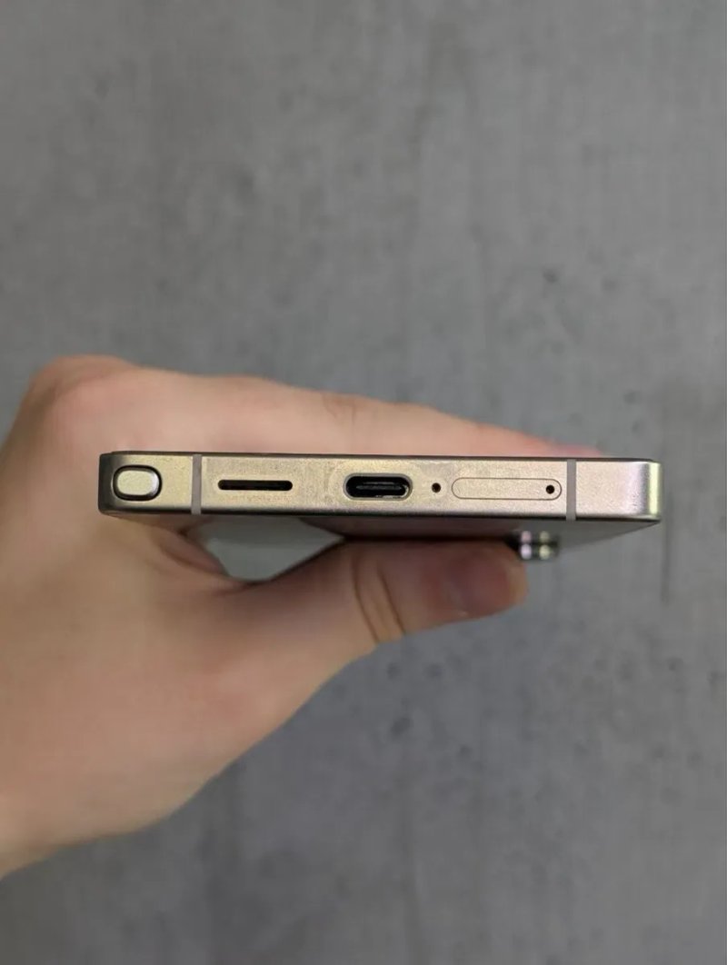Samsung Galaxy S25 Ultra Америка  Snapdragon 8 Elite стан нового + Спіген чохол — фото 5