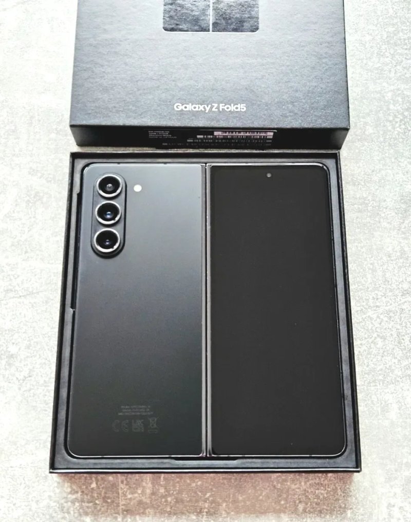 Samsung Galaxy Z FOLD 5 512Gb Phantom Black. 2 фізичні сім та eSIM. АКБ 99% (135 циклів) — фото 2