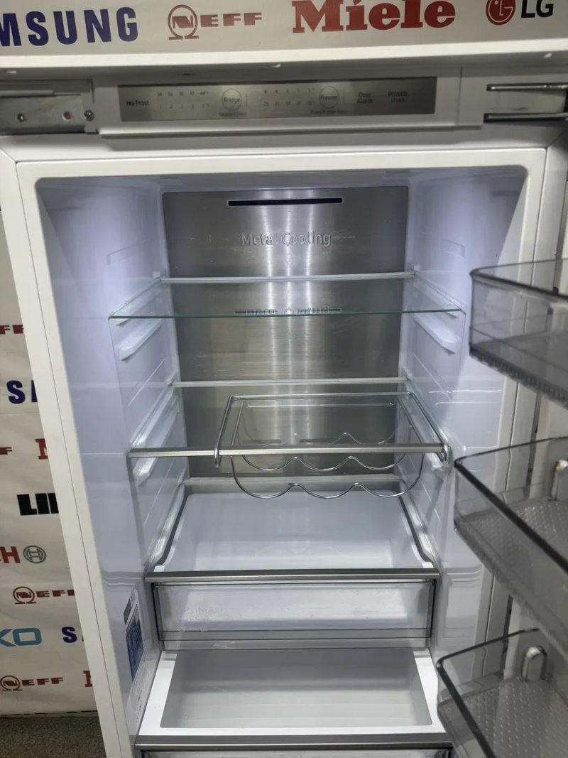 Samsung холодильник вбудованого типу NoFrost! — фото 3