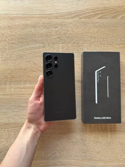 Samsung s 25 Ultra 12/256gb Як Новий! Самсунг с 25 ультра
