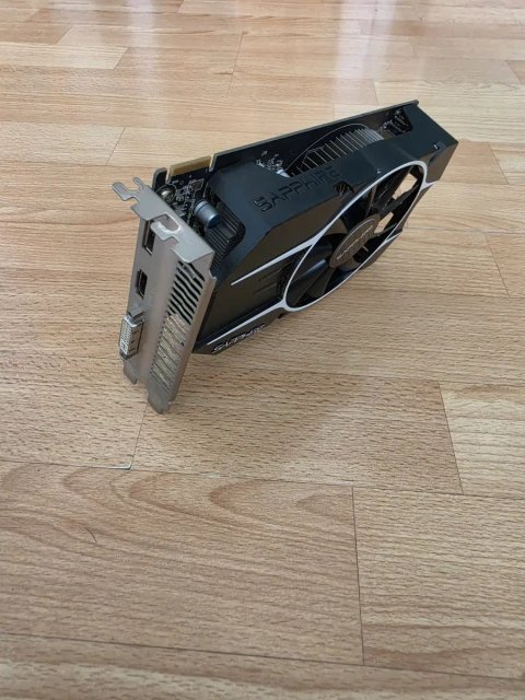 Sapphire Radeon R7 260x 1gb 128bit GDDR5 Відеокарта стан гарний