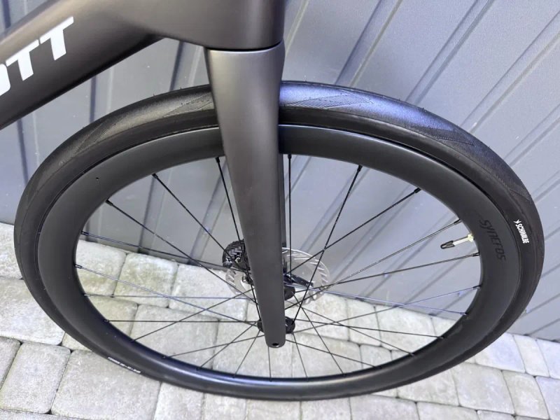 Scott Addict  30 Carbon | Ultegra Di2 | Аеродинамічний шосер преміум-класу — фото 6