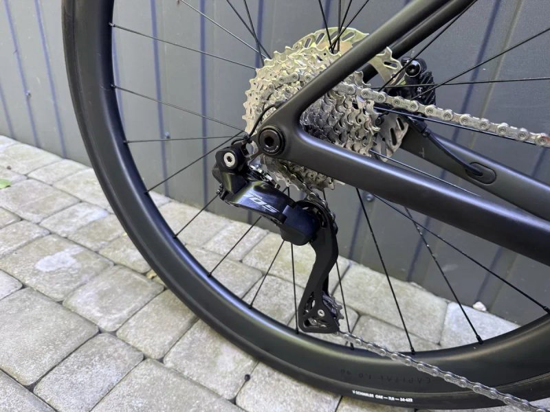 Scott Addict  30 Carbon | Ultegra Di2 | Аеродинамічний шосер преміум-класу — фото 8