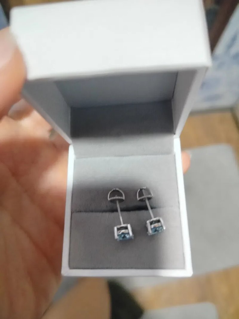 Сережки з голубим діамантом муассанітом 1 карат 6.5 Sea Blu.Безкошьовна доставка олх нова пошта! — фото 5