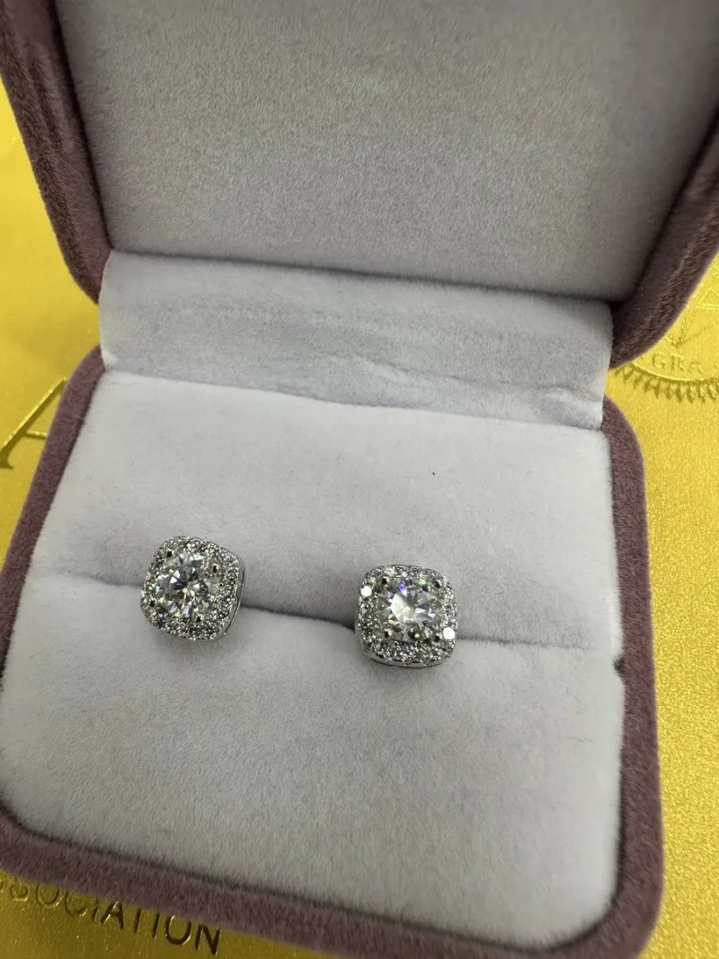 Сережки з муасанітами лабораторний діамант 0,5 Ct — фото 7