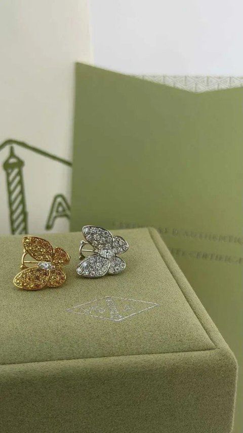 Сережки золоті 750 проба