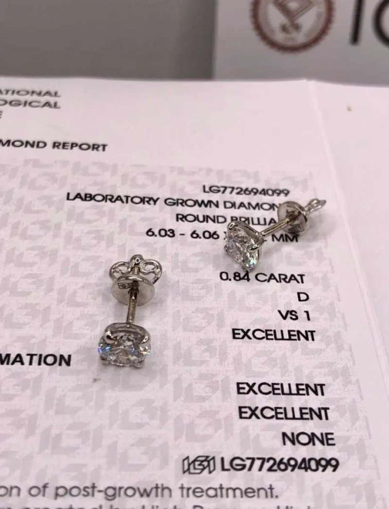 Серьги(гвоздики) белое золото бриллианты 1.67ct диаметр по 6 мм сертификат — фото 7