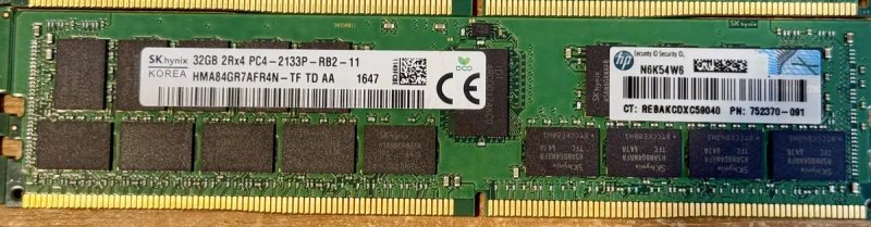 Серверна пам'ять DDR4 32Gb 4Rx4 PC4-2133P ECC REG 2133Mhz HP — фото 2