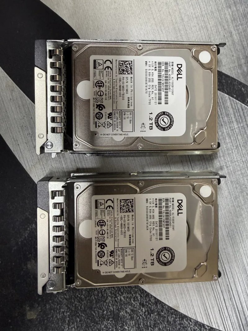 Серверний диск Dell 1.2Tb SAS 12 Gb/s 10k з Caddy (пара) 001M0D — фото 2