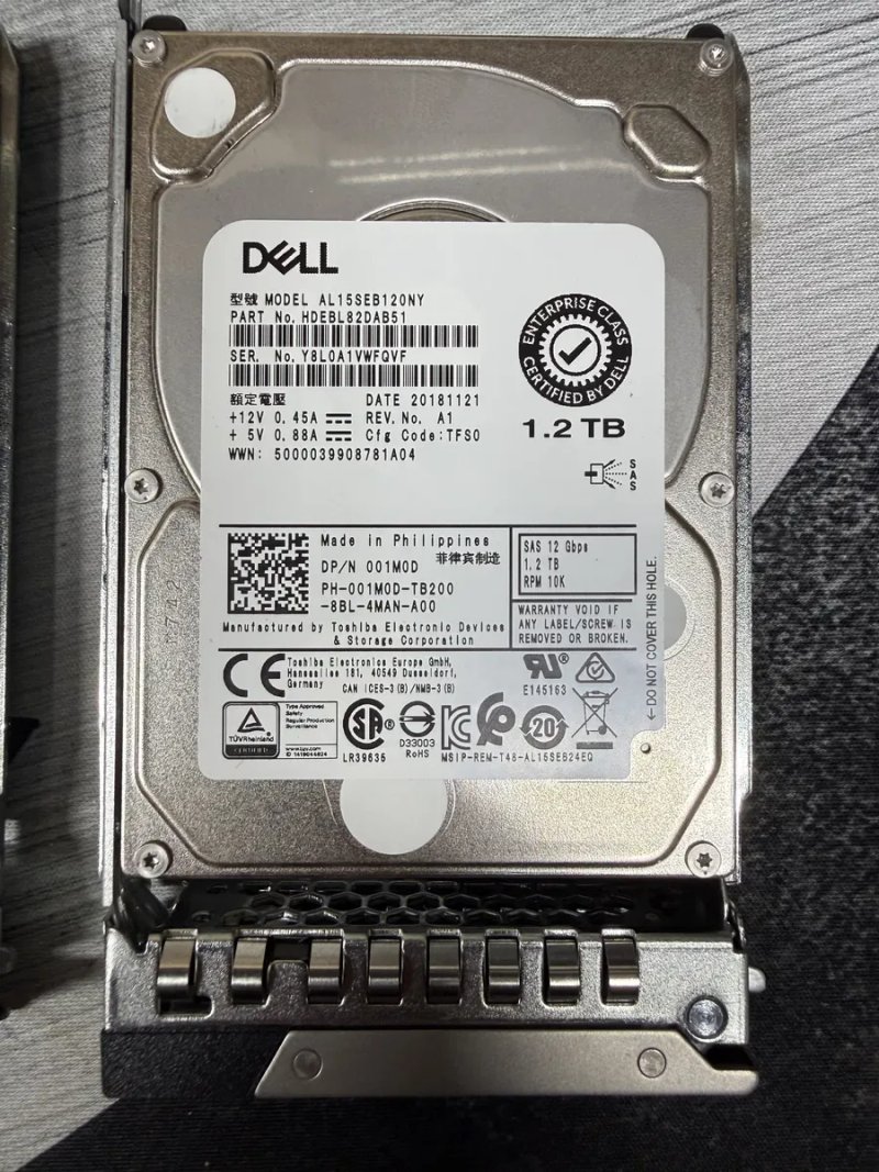 Серверний диск Dell 1.2Tb SAS 12 Gb/s 10k з Caddy (пара) 001M0D — фото 4