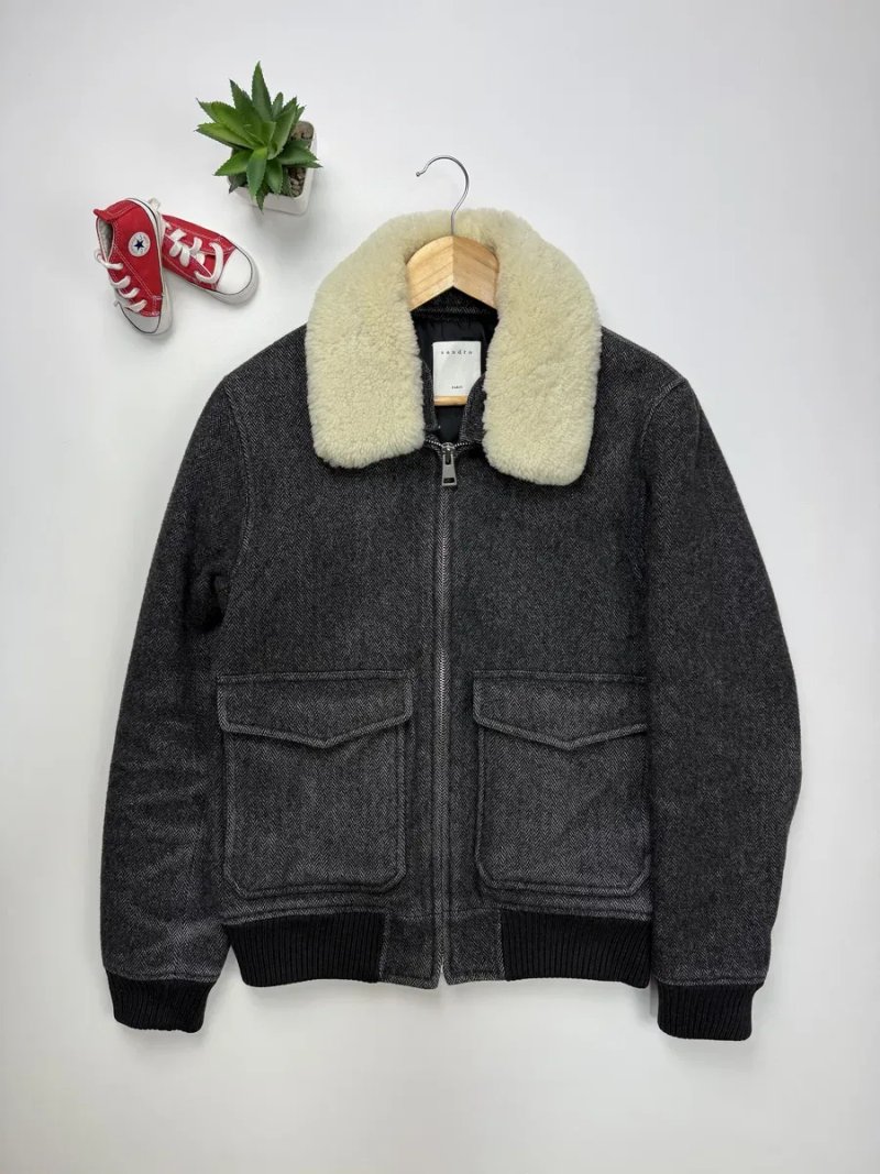 Шерстяная куртка авиатор Sandro Paris Shearling-Collar Herringbone Aviator Jacket size S — фото 2
