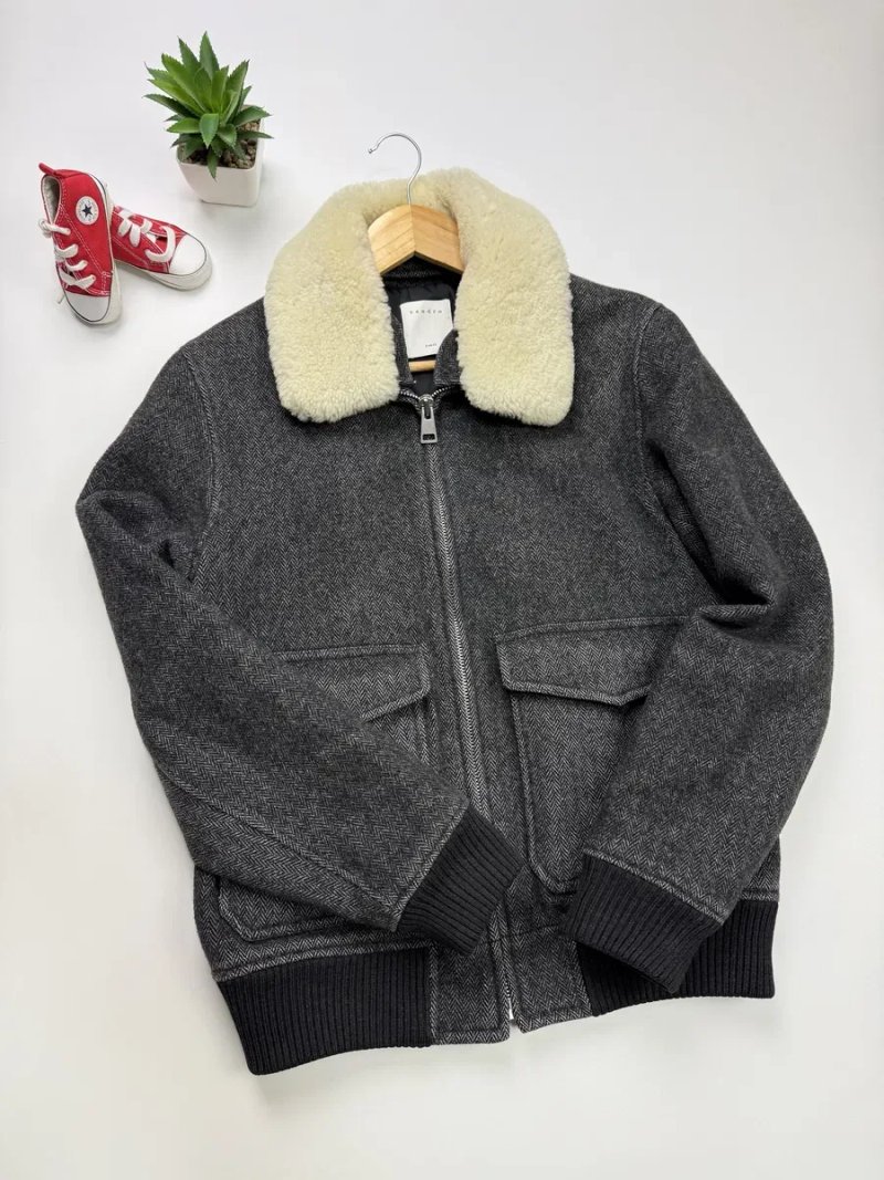 Шерстяная куртка авиатор Sandro Paris Shearling-Collar Herringbone Aviator Jacket size S — фото 4
