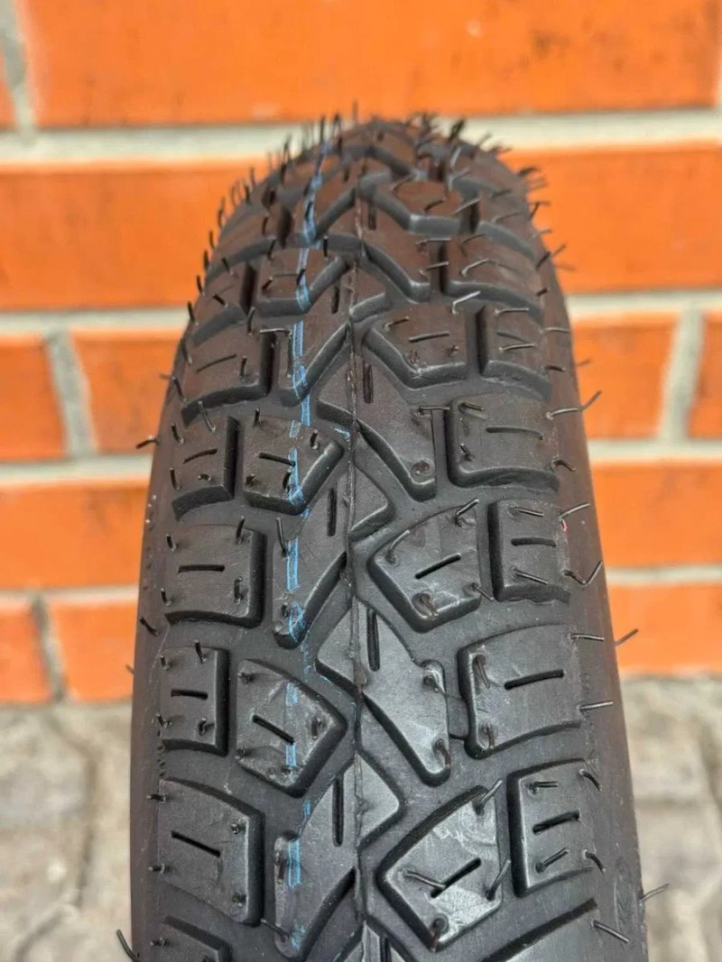 Шина з камерою 3.00-10 шипована Тайвань на скутер SC TYRE-124 — фото 3