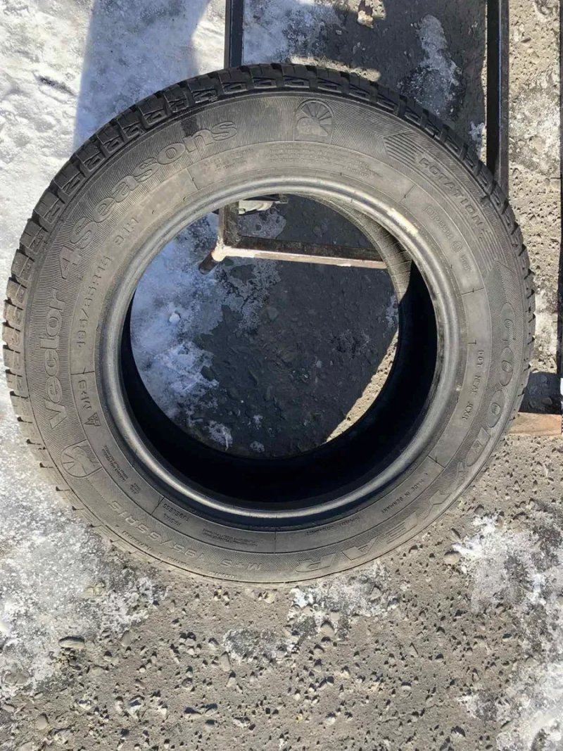 Шини 195/65 R15 Goodyear всесезон 2022р зима 6,7мм — фото 6