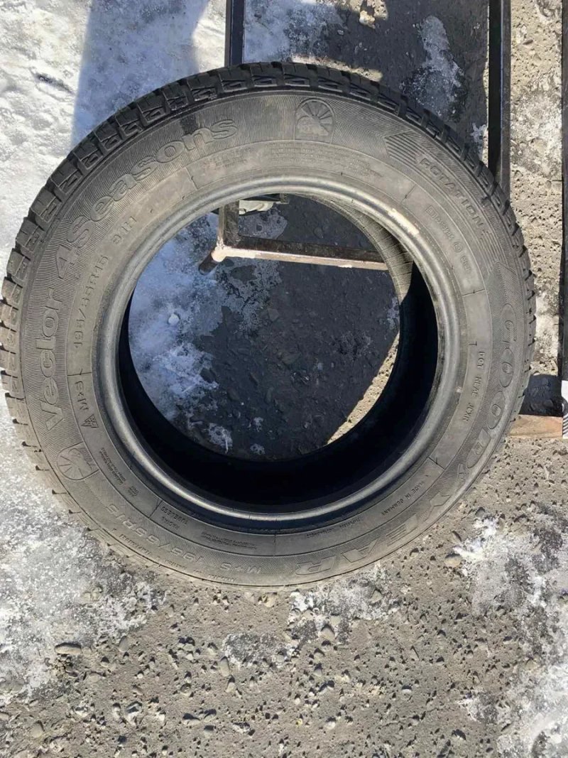 Шини 195/65 R15 Goodyear всесезон 2022р зима 6,7мм — фото 7