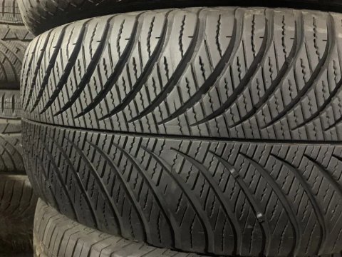 Шини  215/55 R17 Goodyear Vector 4 Seasons Gen2 комплект