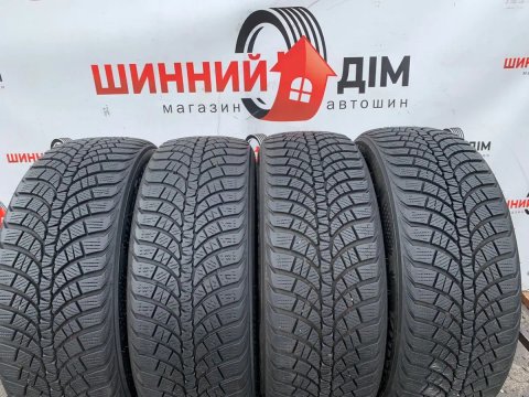 Шини 215/55 R17 Kumho  зима 8/6,3мм