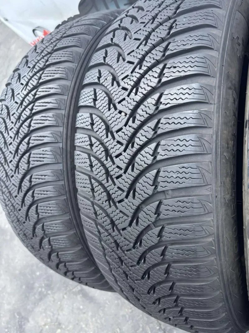 Шини 215/60 R16 Kumho 2024 рік зима, 7,5/8 мм — фото 5