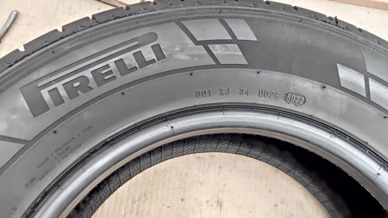 шини 215/70R15C. Pirelli. 10мм. 2023р Bridgestone с — фото 5