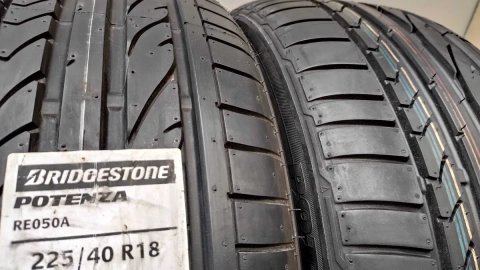 Шини 225/40R18. Bridgestone. Нові 2024р