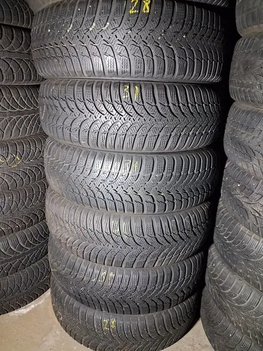 Шини б/у зима 185/65 15 Kumho Winter Craft WP51 Комплект , ПАРА — фото 5