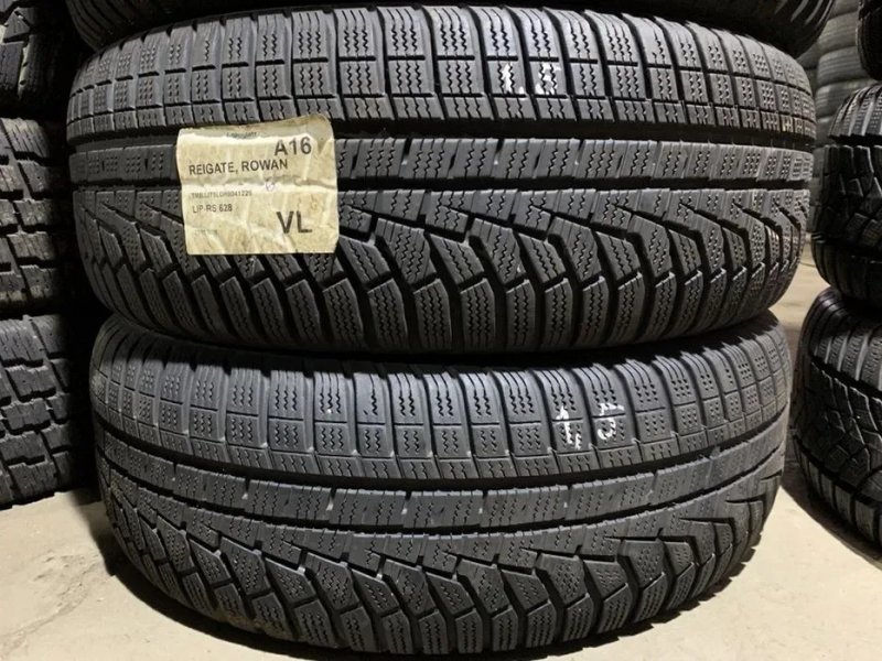 Шини б/у зима 225/50 17 Hankook Winter I*Cept Evo2 — фото 2