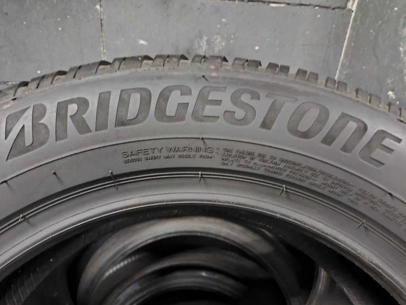 Шини бу 215/65 R17 Bridgestone Blizzak lm005 Комплект Зима — фото 6