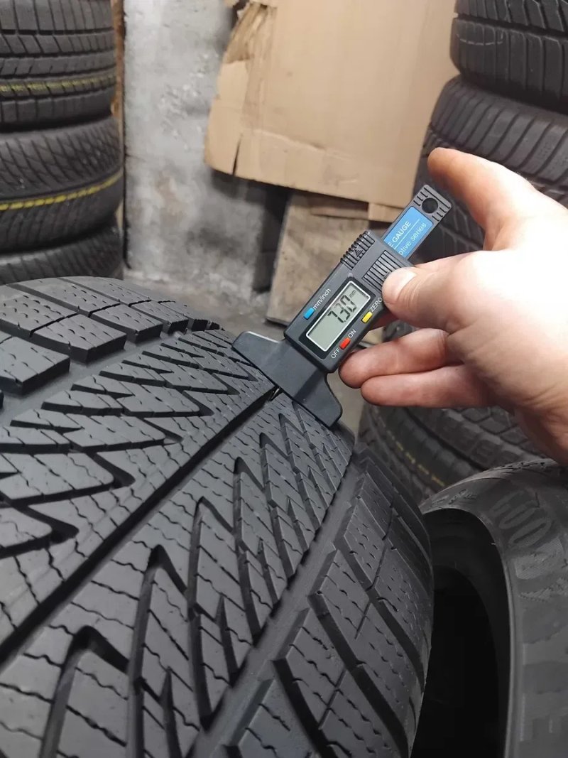 Шини бу 225/40 R18 Goodyear Ultra Grip Perf 8 Комплект Зима — фото 7