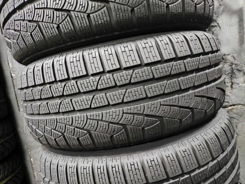 Шини бу 225/50 R17 Pirelli Sottozero Run Flat Комплект Зима — фото 2