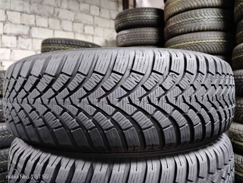 Шини бу 225/65 R17 Falken EuroWinter HS01 SUV Комплект Зима