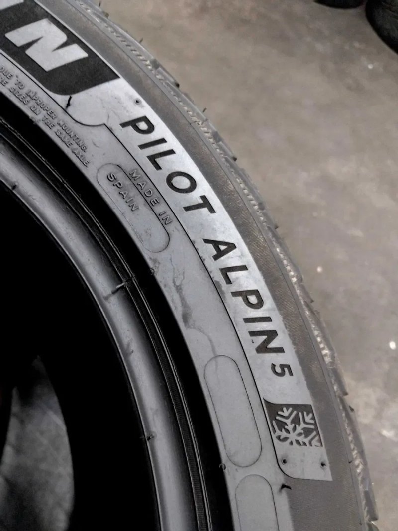 Шини бу 245/45 R18 Michelin Pilot Alpin 5 Комплект Пара Зима — фото 6