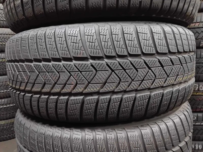 Шини бу бв  245/45 R18 Pirelli Sottozero 3  Комплект Зима — фото 3