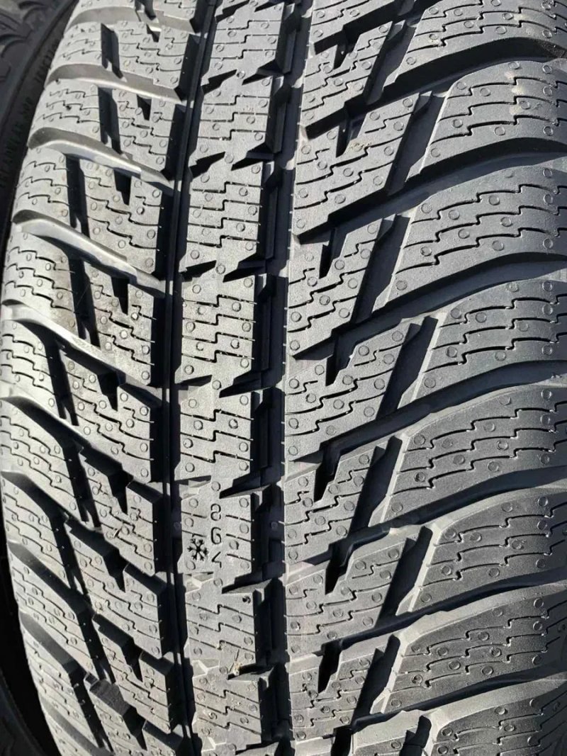 Шини нові 245/65 R17 Nokian зима нові — фото 2
