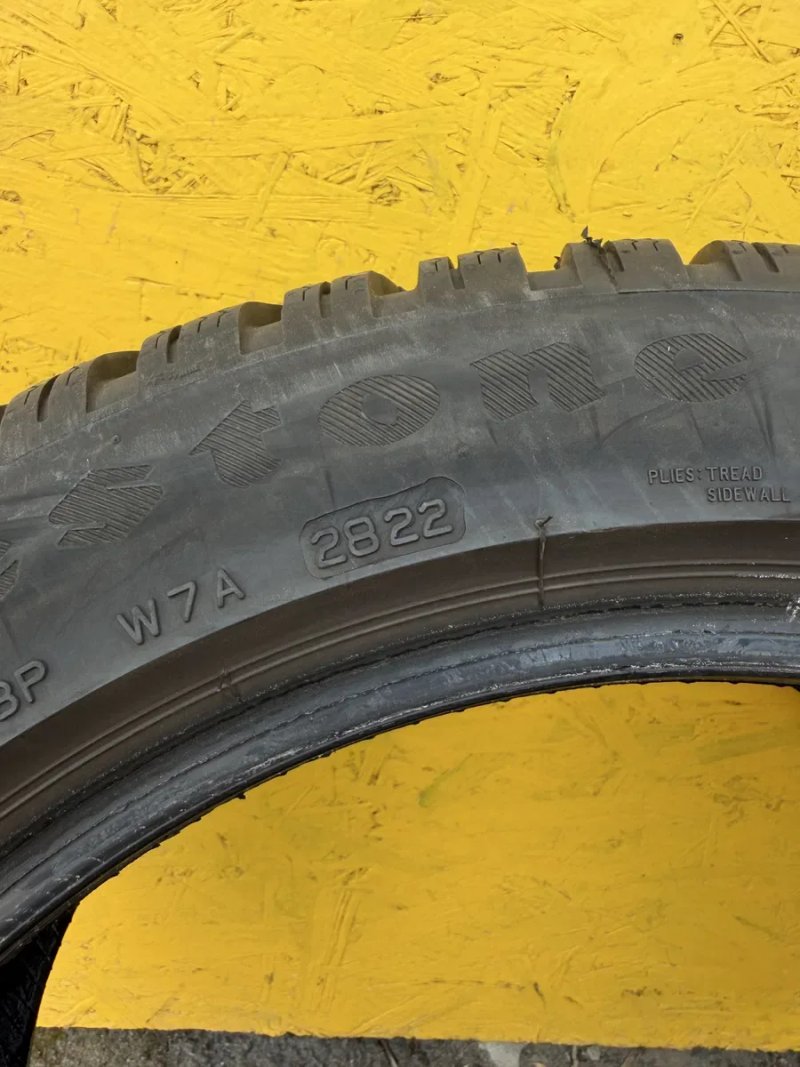 Шини Резина 235.45 R17 Firestone Зима 22 рік — фото 7