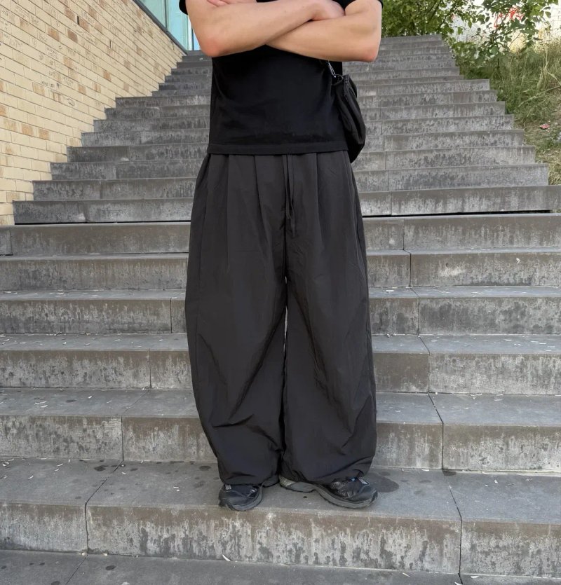 Широкі нейлонові штани парашути jaded type  parachute pants baggy беггі чорні нейлонові штани avantgarde gorpcore outdoor джейдед парашути горпкор — фото 2